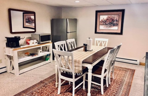 Manchester Wohnung | Adorable 2-bedroom place with a hot tub