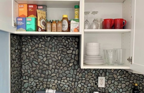 University District Wohnung | Adorable Studio - Stroll to UM, River & Downtown