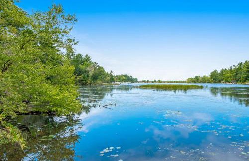 Friendship Haus | Adventure Bay