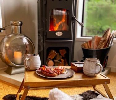 Hot Water Beach Haus | Adventurer's Chest - Taiwawe