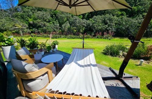 Hot Water Beach Haus | Adventurer's Chest - Taiwawe