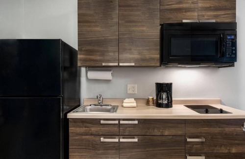 Marion Hotel | Affordable, Pet-Friendly Room Convenient Marion Location