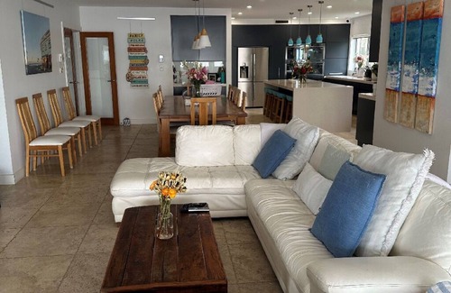 Dee Why Haus | After Twelve Somewhere - A Luxury Northern Beaches Escape