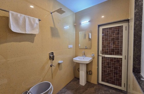 Sidhpur Haus | Aghor Guest House