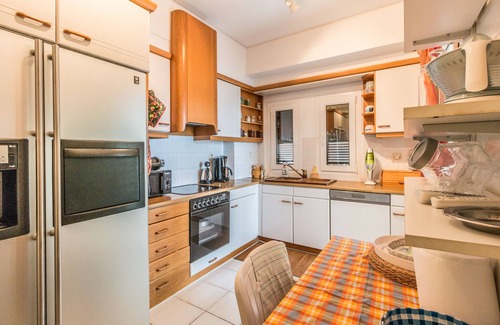 Agios Ioannis Wohnung | Agios Ioannis Luxurious Beachfront Apt