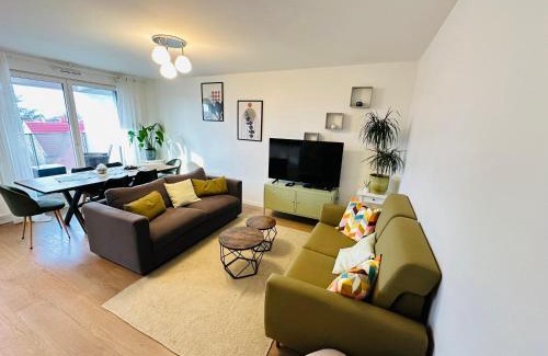 La Courneuve Wohnung | Agréable 3 pièces avec Parking proche Gare et Paris by immo Kit bnb