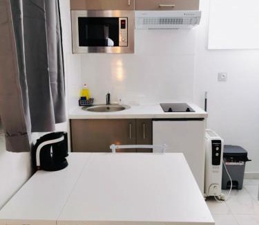 Champeval Wohnung | Agréable studio à proximité de Paris et Henri Mondor