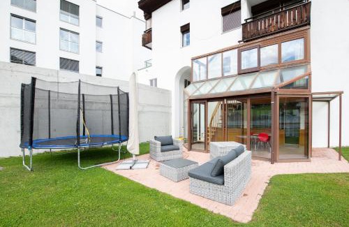 Davos Wohnung | Agrimonia - 5,5-Zi Duplex Wohnung bis 11 Personen mit eigenem Garten