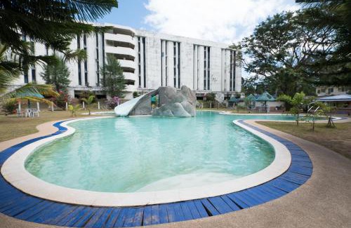 Morong Wohnung | AGTA Nest Loft in Subic Bay with Self-Serve Breakfast - WiFi, Monkeys, Pet Friendly with a Fee