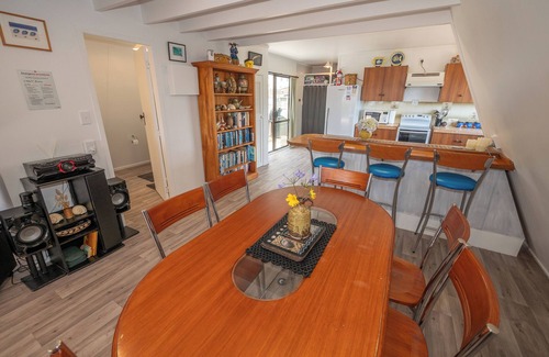 Ahipara Haus | Ahiparadise - Ahipara Holiday Home