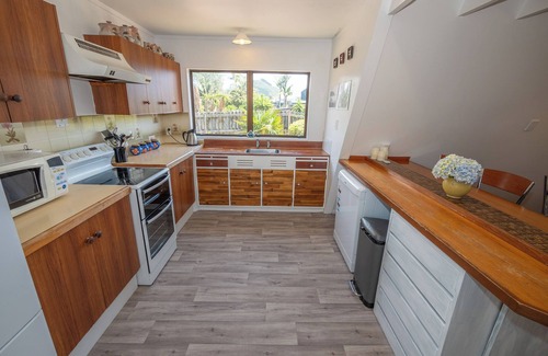 Ahipara Haus | Ahiparadise - Ahipara Holiday Home