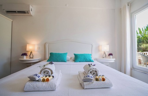 Bozcaada Hotel | Aika Akvaryum