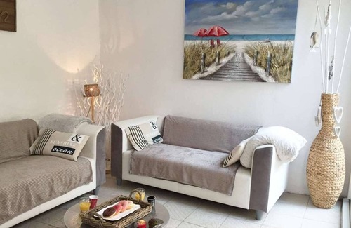 Le Grand Large Haus | Klimatisierte Canetoise Hausfüße im Wasser