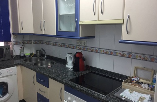 Distrito Sur Wohnung | Klimaanlage, Wifi, nahe der Moschee-Kathedrale