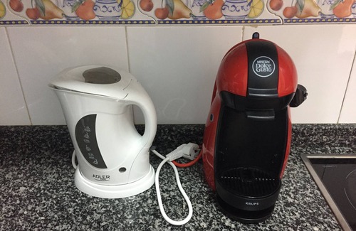 Distrito Sur Wohnung | Klimaanlage, Wifi, nahe der Moschee-Kathedrale