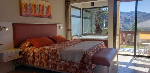 La Cumbrecita Hotel | Aires Serranos - Suites