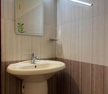 Anakkara Haus | Aishwarya Residency and cafeteria