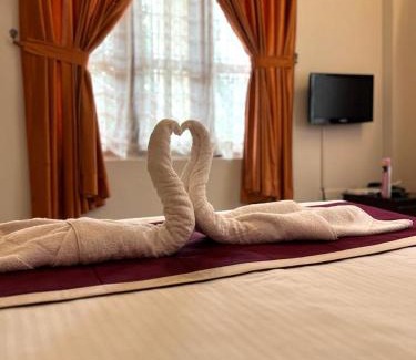 Anakkara Haus | Aishwarya Residency and cafeteria