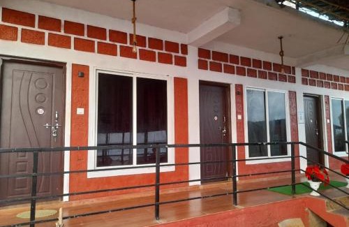 Hireguthi Hotel | Aisiri comforts beach stay and cafe
