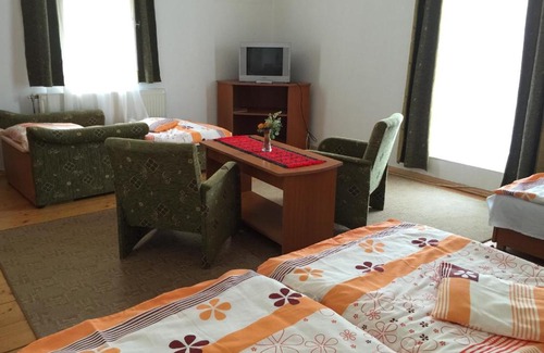 Karcag Haus | Akácliget Gyógy-és Strandfürdő