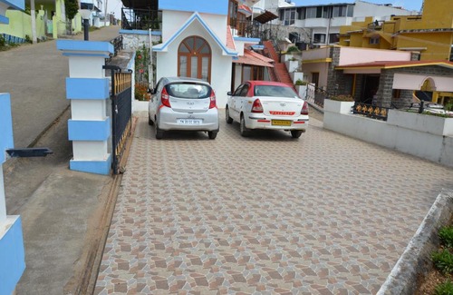 Kodaikanal Haus | Akka Cottage (Home stay)