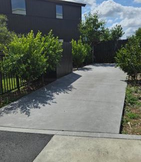 Mangere Haus | AKL Air port 6 km, free car park, spacious & Bright