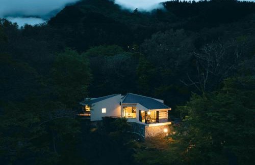 Hakone Villa | AKNOT hakone 大涌谷を望むモダニズム建築 東京から90分