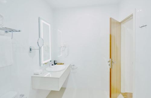 Kamadhoo Hotel | Akomadoo Retreat