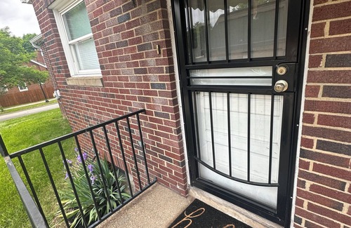 West Akron Wohnung | Akron Abode - 2 pm Check In & Check Out