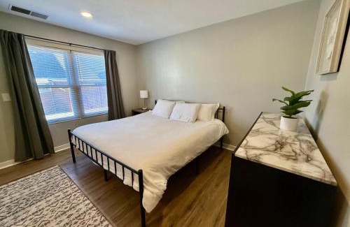 South Central Omaha Wohnung | Aksarben View Gem-Near UNO