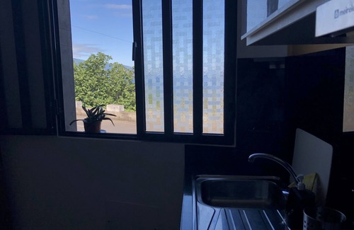 Ponta Delgada Wohnung | COSY STUDIO, ERSTAUNLICHE AUSSICHTEN FÜR EINEN KLEINEN PREIS!