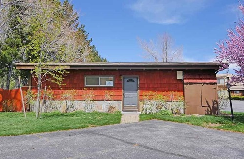 Tahoe Keys Wohnung | Ala Wai BoulevardApartment 23