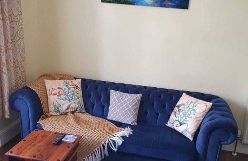 Central Aberdeen Wohnung | Alastrean Apartment. Large flat, cosy & warm w/ 3 beds, 2 bath, free parking