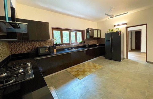Kakkanad Wohnung | Alaya @ Calypso - 6,000 Sq Ft Luxe Duplex - Stunning Stays for Groups & Families