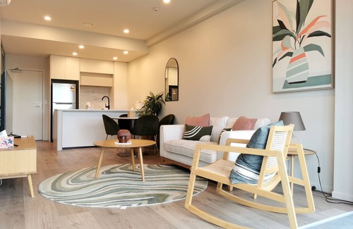 Albany Wohnung | Albany Centre - 2 Bedrooms with Free Carpark - Walk to mall and Bus station