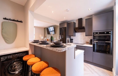 Cheltenham Haus | Albert House - 3 Beds, Central & Racecourse!