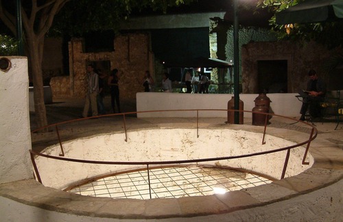 Se Haus | 'Alcova do Arco' inside IX century City Walls at Old Town nearby 4 islands