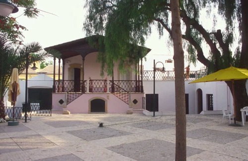 Se Haus | 'Alcova do Arco' inside IX century City Walls at Old Town nearby 4 islands