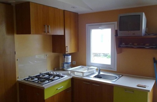 Burinhosa Haus | Aldeamento Turístico, Situado no Pinhal de Leiria,. vem Conhecer-nos
