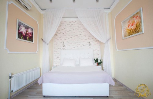 Petrodvortsovy District Hotel | Aleksandriya Peterhof