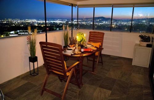 New Kypseli Wohnung | Alex Suite with private jacuzzi