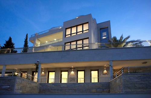 Gospostina Villa | Alexander Suits & Spa 401