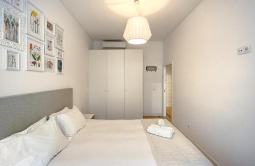 Alfama Wohnung | Alfama Blue by Homing