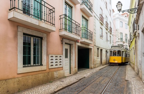 Santo Estevao Wohnung | Alfama Modern Two-Bedroom Apartment w/ River View and Parking - by LU Holidays