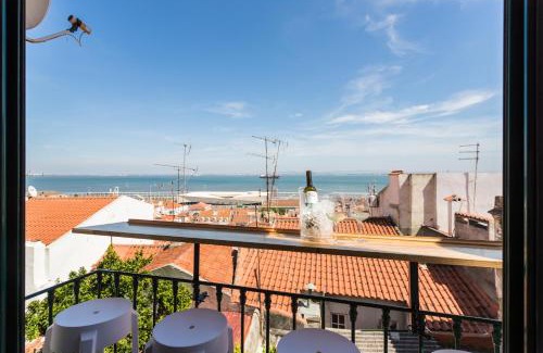 Santa Maria Maior Wohnung | Alfama Vintage Studio Apartment w/RiverView - by LU Holidays