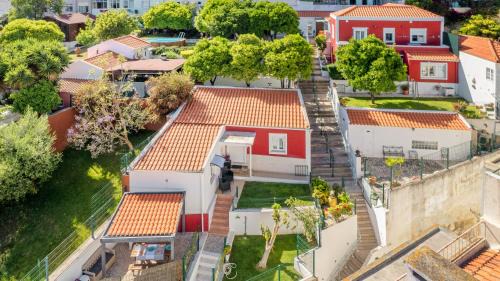 Alges Haus | Algés Village Casa 4 by Lisbon-Coast vacation