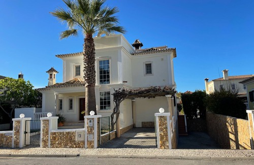 Vale do Garrao Villa | Algarve, Almancil: Vollständig abgeschiedene Villa, privater Pool, GB / D / NL / F-Fernseher