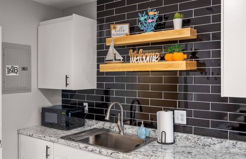 Pearl Beach Wohnung | Algonac 2BR on the North Channel with Boat Parking