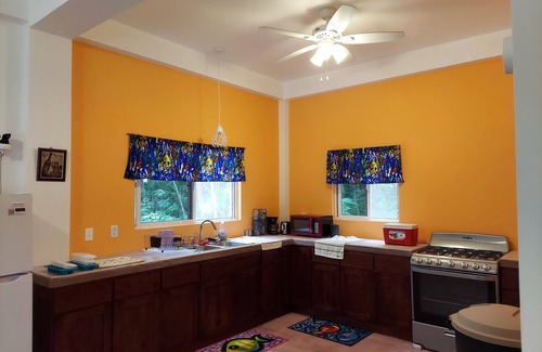 Corozal Haus | Alibaba's Getaway