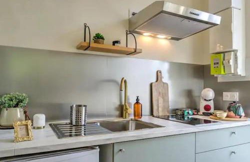 Mont-sous-Vaudrey Haus | Alice Wilson